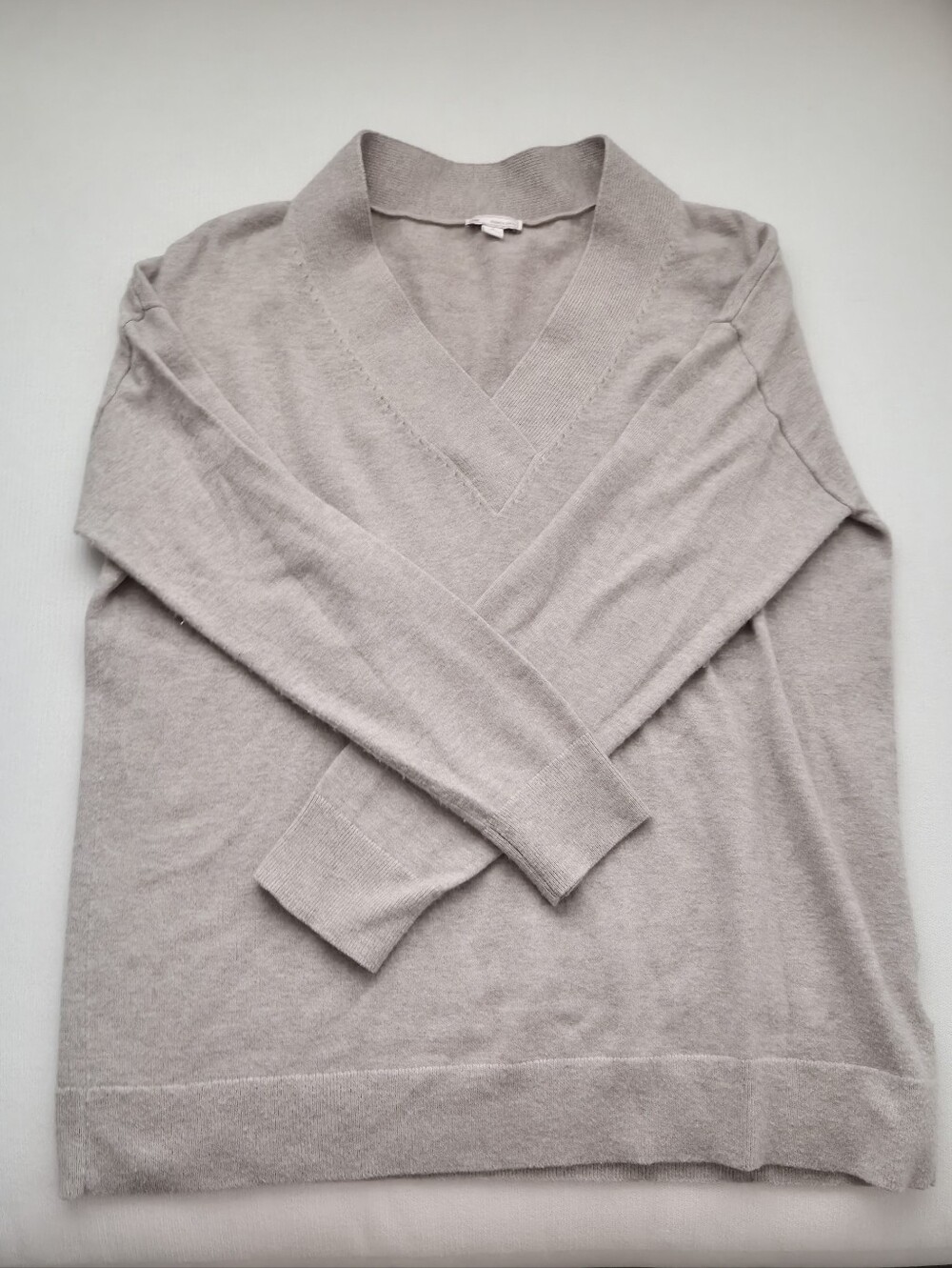 Gap Tan Vneck Sweater